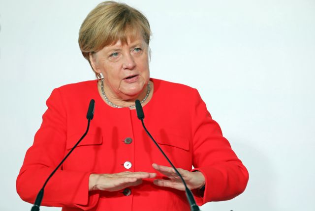 Μέρκελ: Ο εθνικισμός απειλεί τη συνοχή της Ευρώπης