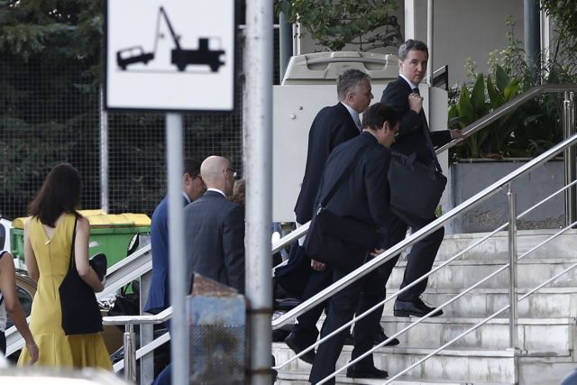 Μετα-τρόικα: Η επιστροφή στα υπουργεία