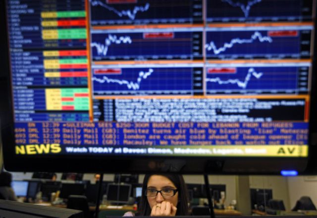 «Τσίμπησαν» τα ομόλογα – Στο 4,07% το 10ετές