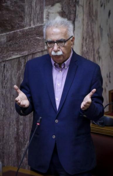 Γιατί ο Γαβρόγλου θέλησε να καταργήσει τα Λατινικά