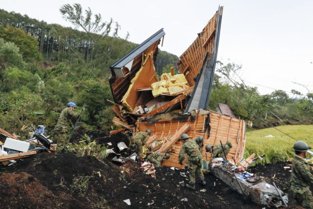 Ιαπωνία: Στους 16 οι νεκροί από τον σεισμό