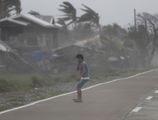 Φιλιππίνες: Τουλάχιστον 25 νεκροί από τον υπερτυφώνα Μανγκούτ