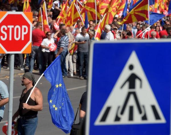 Αυτοί είναι οι «πρόθυμοι» βουλευτές που θα ψηφίσουν τη συμφωνία για τη «Μακεδονία»