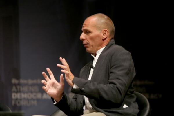 Γιάνης Βαρουφάκης: Δεν έπρεπε να εμπιστευτώ τον Τσίπρα