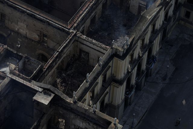 Η Λουζία «πέθανε» για δεύτερη φορά στην πυρκαγιά του Εθνικού Μουσείου στη Βραζιλία