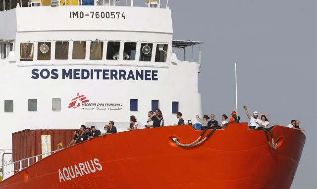 Λιμάνι αναζητά το Aquarius για την αποβίβαση 58 προσφύγων