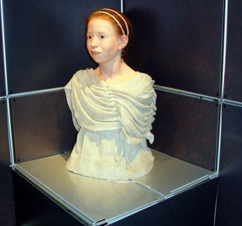 Η Μύρτις ταξιδεύει και πάλι στο εξωτερικό