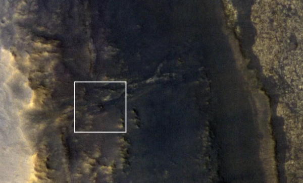 Η NASA βλέπει το Opportunity αλλά δεν το ακούει