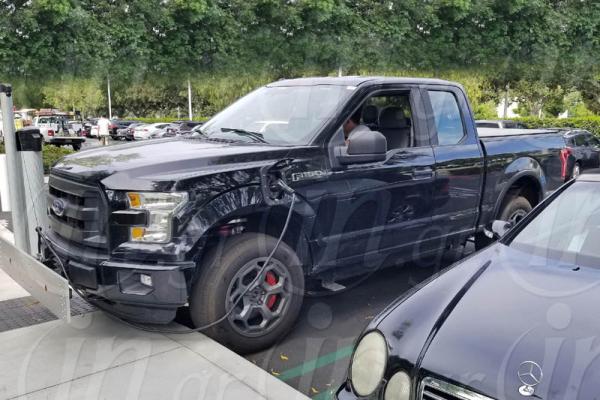 Rivian EV Truck: Σημείο των καιρών