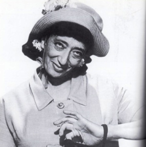 Ταϋγέτη Μπασούρη : Η ηθοποιός που έζησε την εξορία