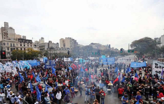 Αργεντινή: Νέες διαδηλώσεις για τα μέτρα λιτότηας