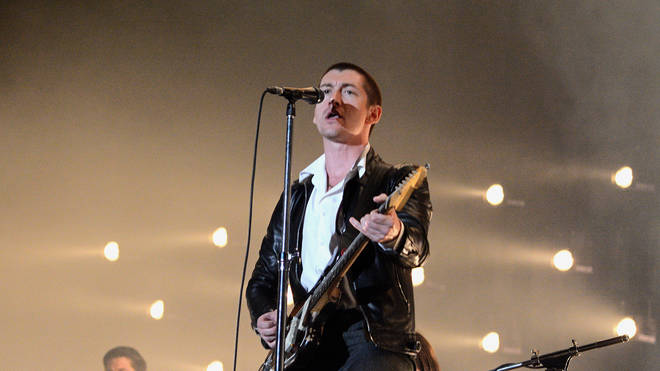 Άγνωστες φωτογραφίες των Artic Monkeys σε έκθεση στο Σέφιλντ και το Λονδίνο