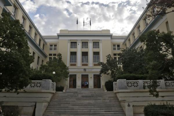 Από 1η Οκτωβρίου η υποβολή αιτήσεων για κατ΄ εξαίρεση μετεγγραφές