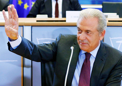 Αβραμόπουλος: Κοινό καθήκον η εξεύρεση λύσεων στο μεταναστευτικό