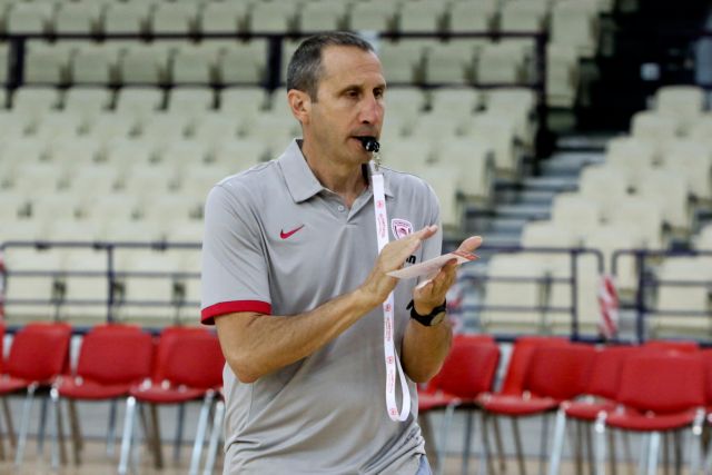 Μπλατ: «Διασκεδαστικά τα ντέρμπι Ολυμπιακός – Παναθηναϊκός!»