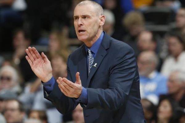 Καρλάιλ για Ντόνσιτς: Οποιος δεν πάρει εισιτήριο διαρκείας, θα το μετανιώσει πικρά