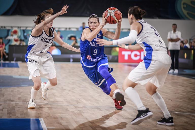 Πρόκριση στις 16 για την Εθνική γυναικών