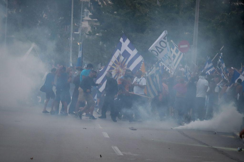 Έριξαν χημικά ακόμα και σε παιδιά