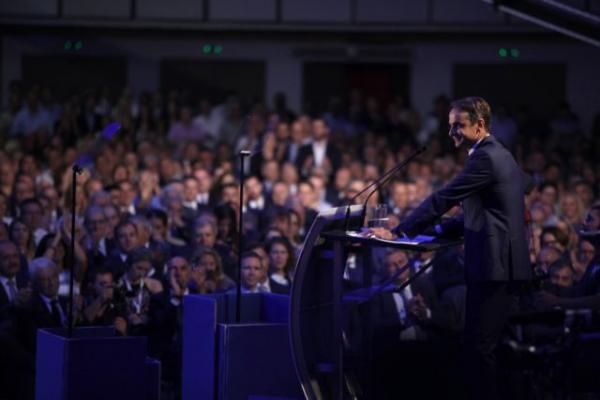 Μητσοτάκης : Δεν θα γίνουν απολύσεις στο Δημόσιο