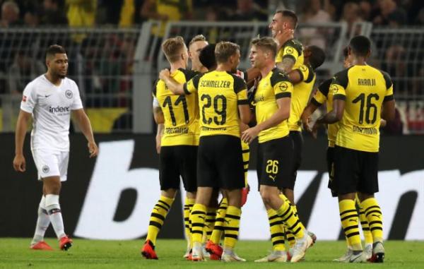 Πέρασε πρώτη η Ντόρτμουντ και περιμένει