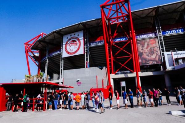 Ουρές στο Καραϊσκάκη που προμηνύουν sold out με ΠΑΟΚ