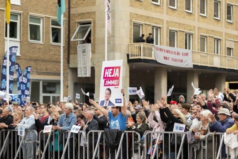 Σουηδία : Σκληρή μάχη Κεντροαριστεράς και Κεντροδεξιάς στις σημερινές βουλευτικές εκλογές