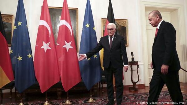 Αντεγκλήσεις Σταϊνμάιερ-Ερντογάν