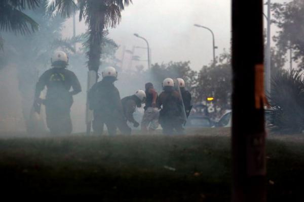 Φιάσκο η φιέστα του ΣΥΡΙΖΑ έξω από το Βελλίδειο για Τσίπρα