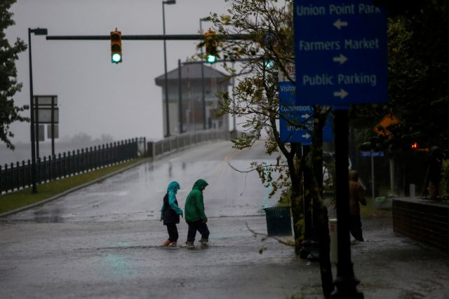ΗΠΑ: Εξασθένισε ο κυκλώνας Φλόρενς – Σε επιφυλακή οι Αρχές