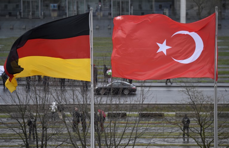 Ρίχνει «γέφυρες» στη Γερμανία η Τουρκία