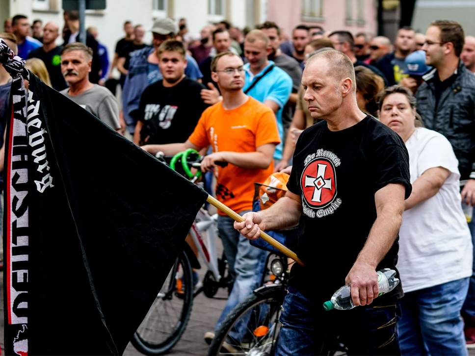 Γερμανία: Nαζιστικά συνθήματα σε διαδήλωση στο Κέτεν καταδικάζει η κυβέρνηση