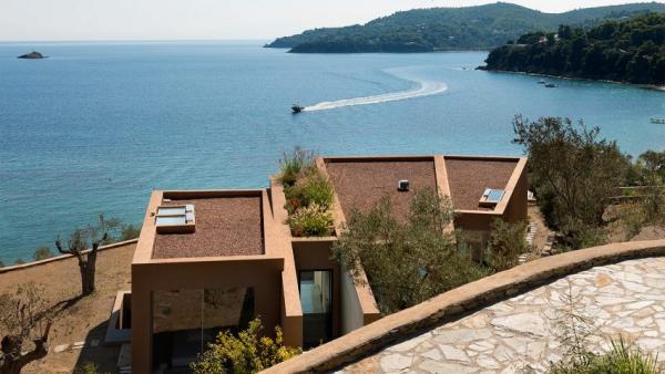 Μια οικία στη Σκιάθο συναρπάζει