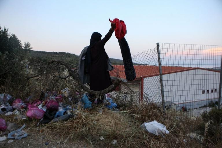 Μόρια: Η νομοθεσία διαψεύδει τις δηλώσεις του Βίτσα