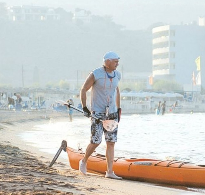 Ο Γ.Παπανδρέου και το ατύχημα με το κανό