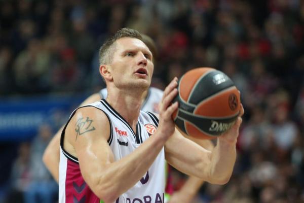 Αποσύρθηκε ο Καουκένας