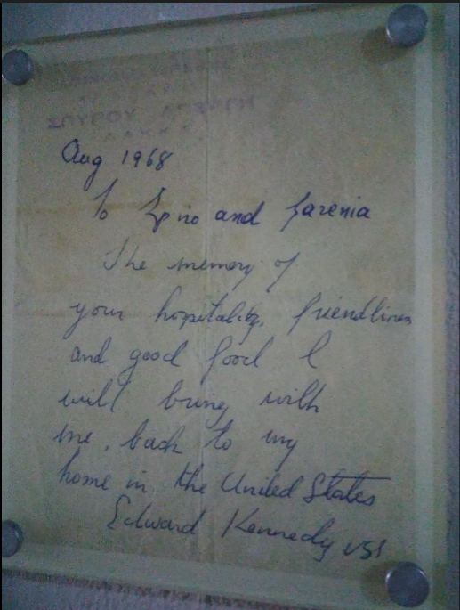 Ο Έντουαρντ Κένεντι και η Λάκκα Παξών, μια σχέση φιλίας και φιλοξενίας