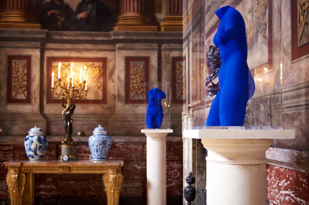 Το μπλε μαρέν του Ιβ Κλάιν στο Blenjeim Palace