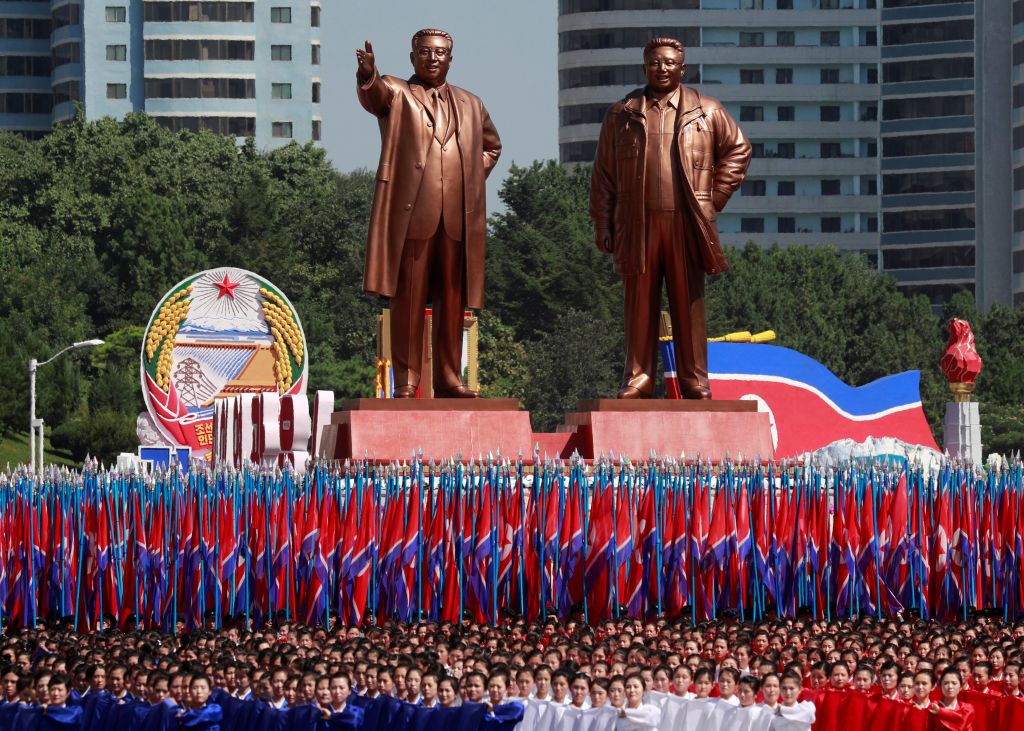 Παρέλαση στη Βόρεια Κορέα για την 70η επέτειο από την ίδρυση της χώρας