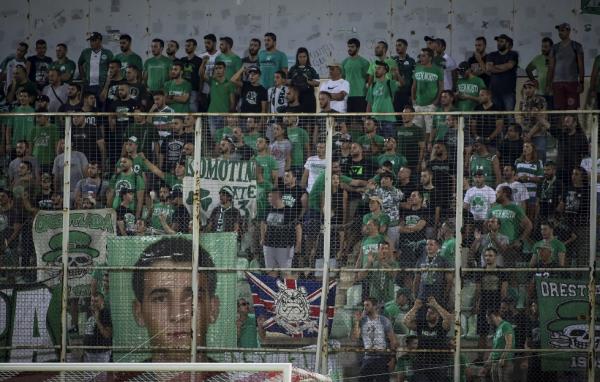 Πράσινη θύρα στο Περιστέρι, τα έσοδα στους πυρόπληκτους