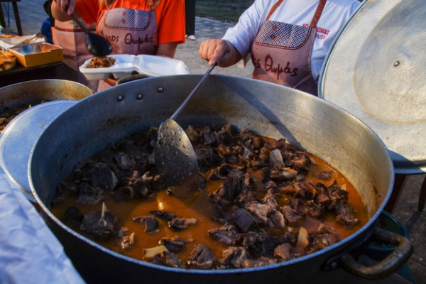 Αναβιώνει σήμερα στη Νικήτη Χαλκιδικής το παλαιό έθιμο Κουρμπάνι