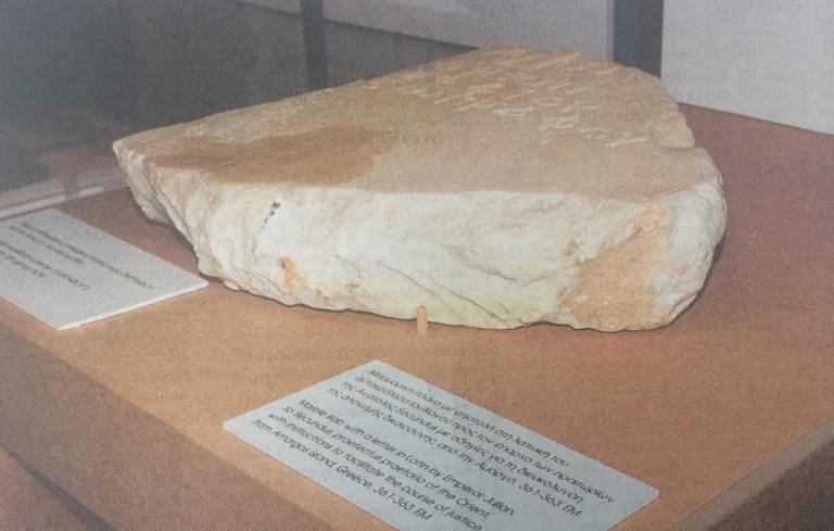 Ποινή φυλάκισης τεσσάρων ετών για τις γυναίκες που βανδάλισαν τα μουσεία