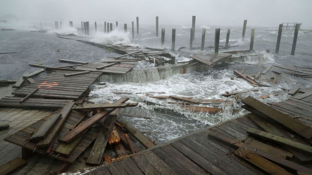 Τέσσερις νεκροί από τον τυφώνα Φλόρενς - Ανάμεσά τους ένα παιδί