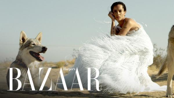 Η Zoe Kravitz χωρίς ρετούς στο εξώφυλλο του Harper’s Bazaar