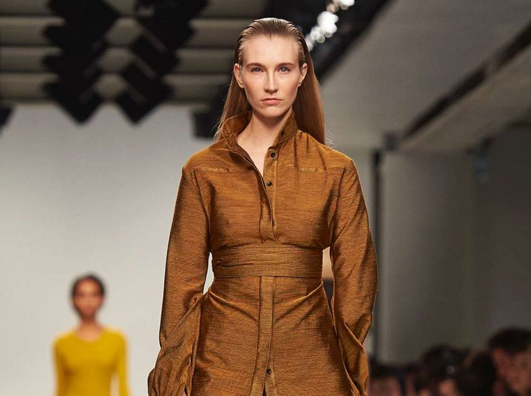 «Όχι» στη γούνα λένε στην Εβδομάδα Μόδας του Λονδίνου