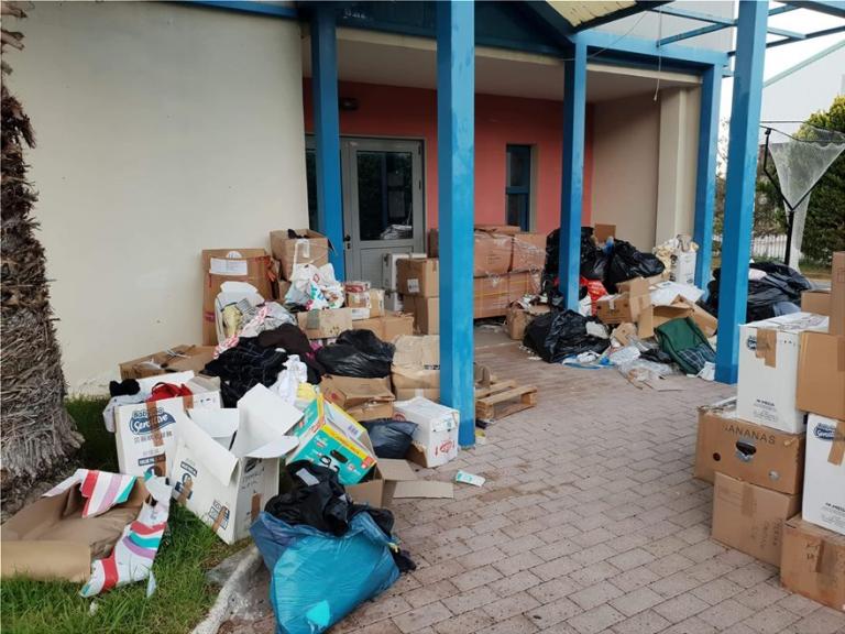 Δήμος Μαραθώνα: Καταγγελίες για κακοδιαχείριση του υλικού για τους πυρόπληκτους