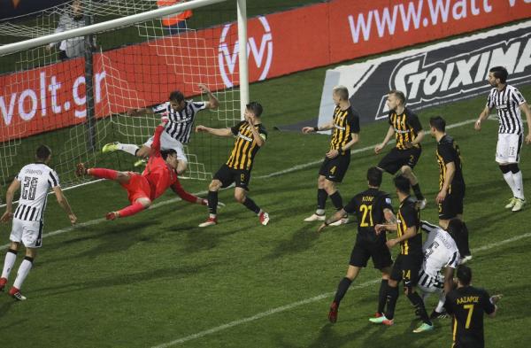 Παραδεχτείτε το έστω και τώρα!