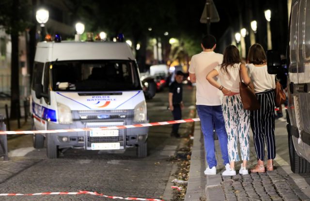 Παρίσι: Επτά τραυματίες από επίθεση με σιδηρολοστό και μαχαίρι