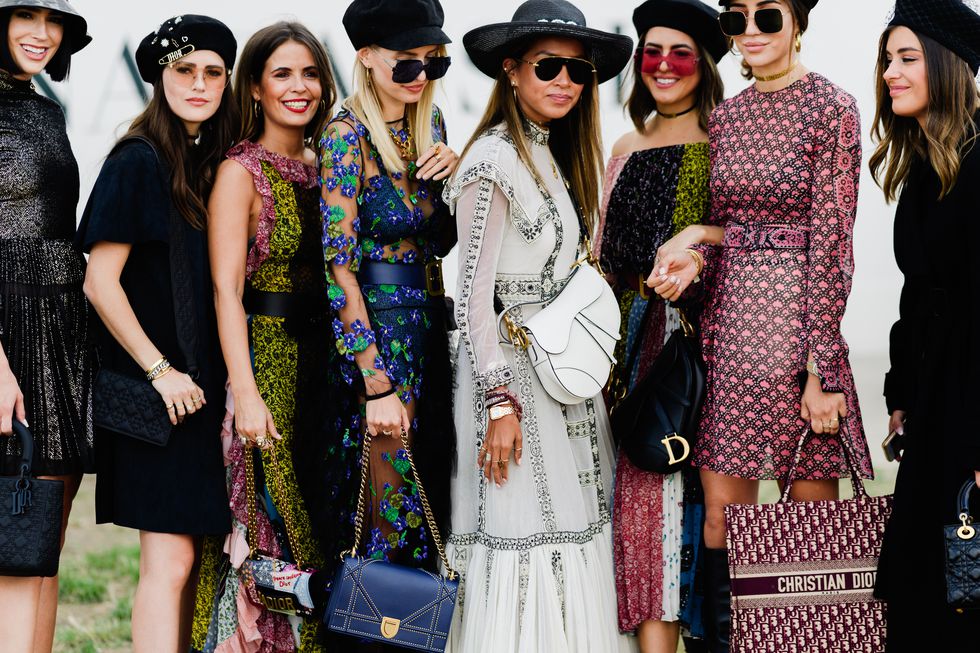 Οι Παριζιάνες εντυπωσίασαν στην Εβδομάδα Μόδας