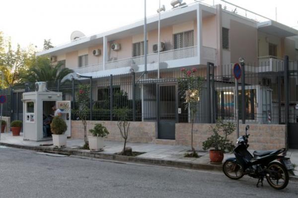 «Βολές» κομμάτων κατά κυβέρνησης για τη νέα επίθεση Ρουβίκωνα