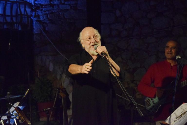 Σαββόπουλος: Η τέχνη δεν χρειάζεται να φωνάζει συνθήματα